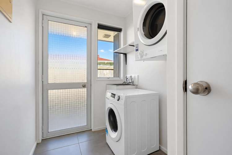 4A Dosina Place Flat Bush_18
