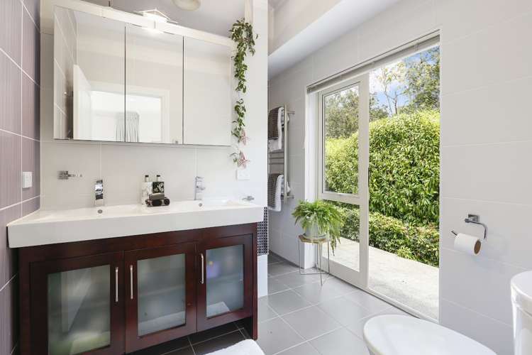 7 Hobbs Road Matakatia_21