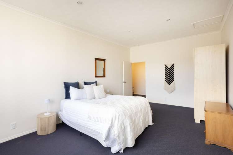 300K Princes Street Dunedin Central_10