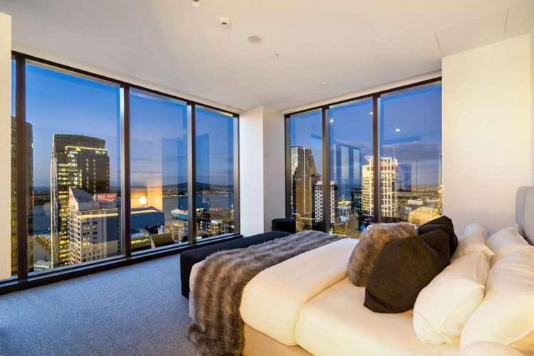 Unit 3203/51 Albert Sreet City Centre_12
