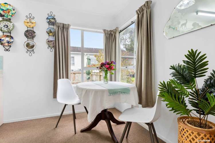 1/14 Scarlock Avenue Browns Bay_1