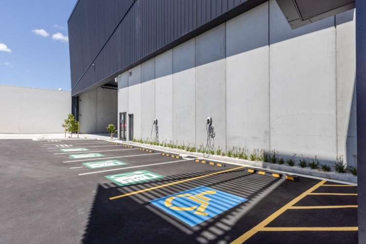 7-23 Cain Road Penrose_15