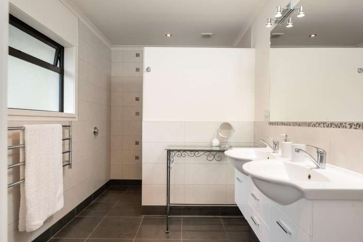 29 Riverstone Drive Welcome Bay_14