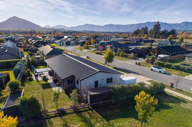 4 Kingfisher Crescent Albert Town_20