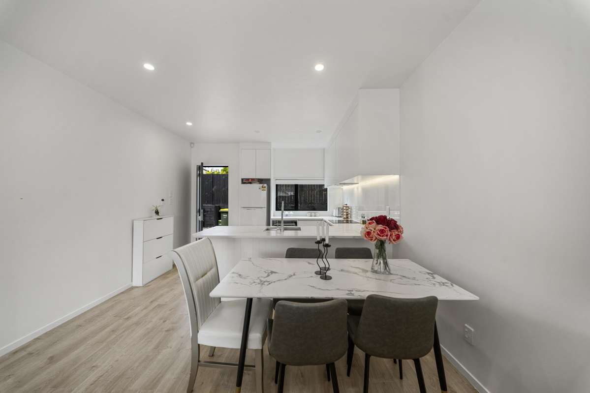 3/22 Heaphy Street_3