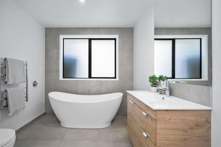 18 Hass Drive Ohauiti_13
