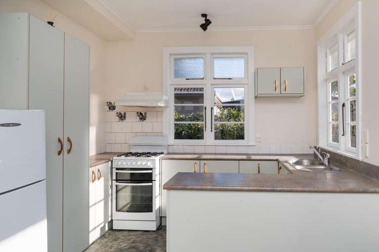 22 Westmere Place Takaro_1
