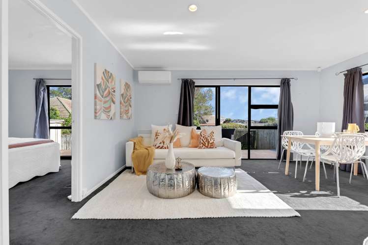 2/78 Court Crescent_1