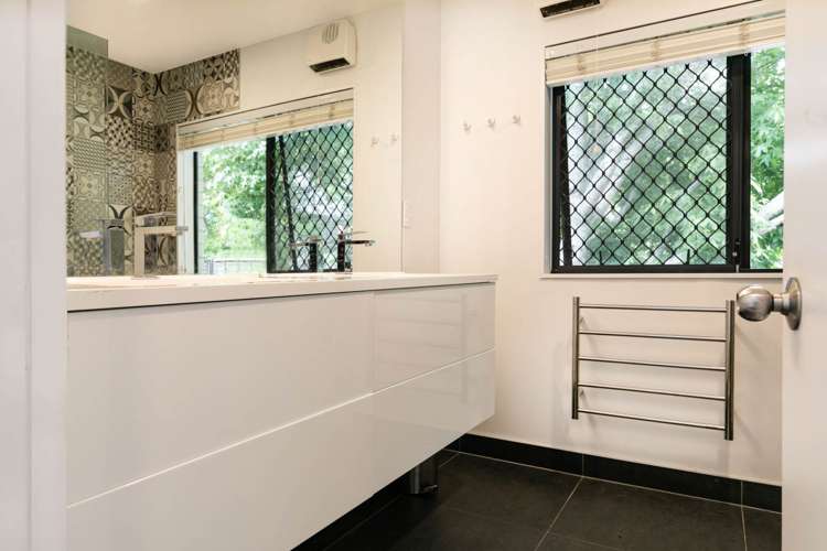 2/31 Long Bay Drive Torbay_16