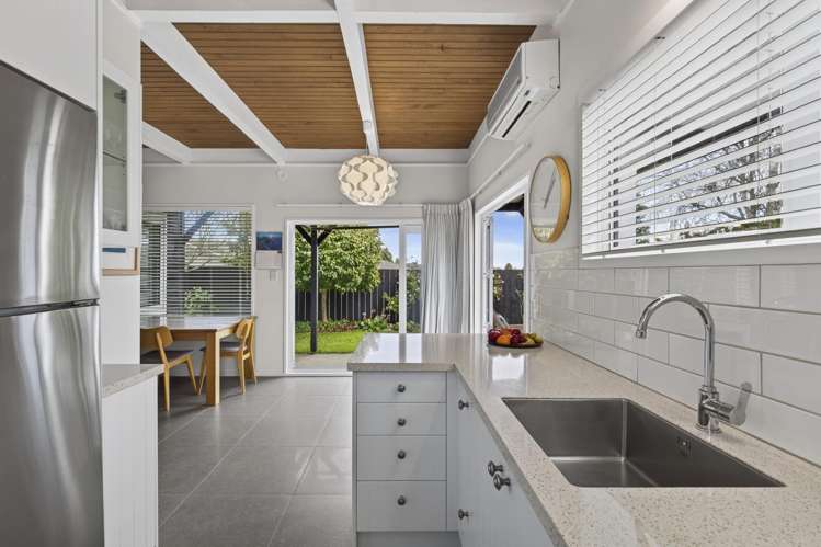 87 Dorset Avenue Lynmouth_5