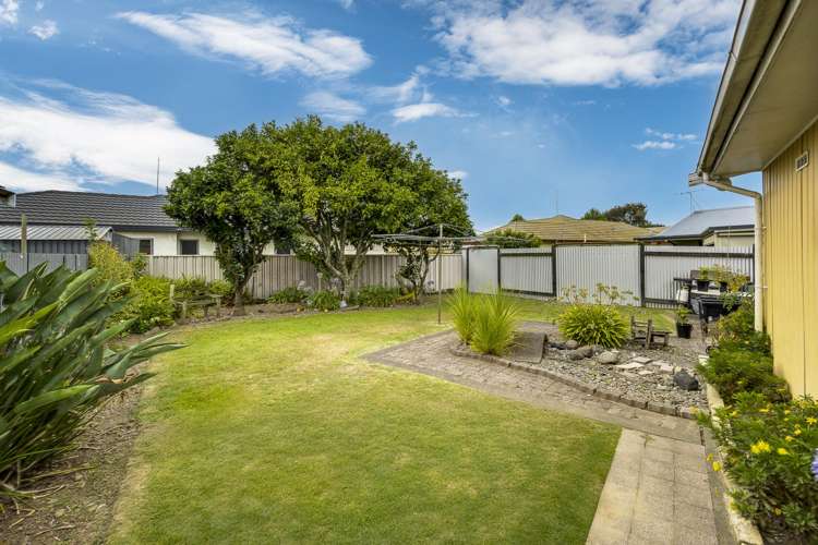 20 Warwick Crescent Taradale_1