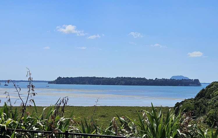 30 Lakeside Terrace_1