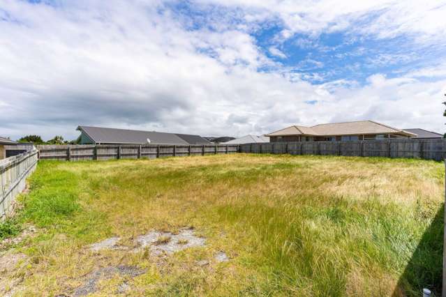 36 Ocean View Rise Ruakaka_2