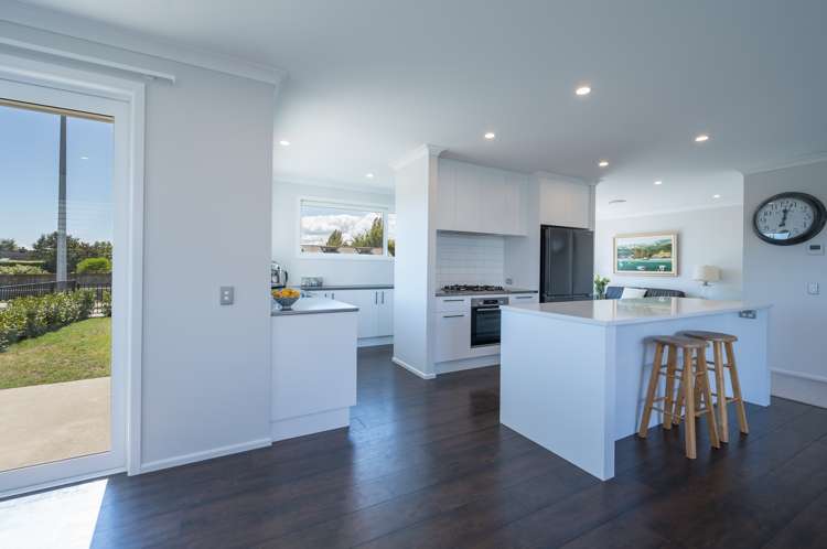 2 Hallmark Drive Hope_7