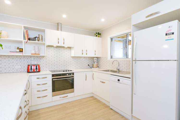 12 Walker Crescent Bulls_22