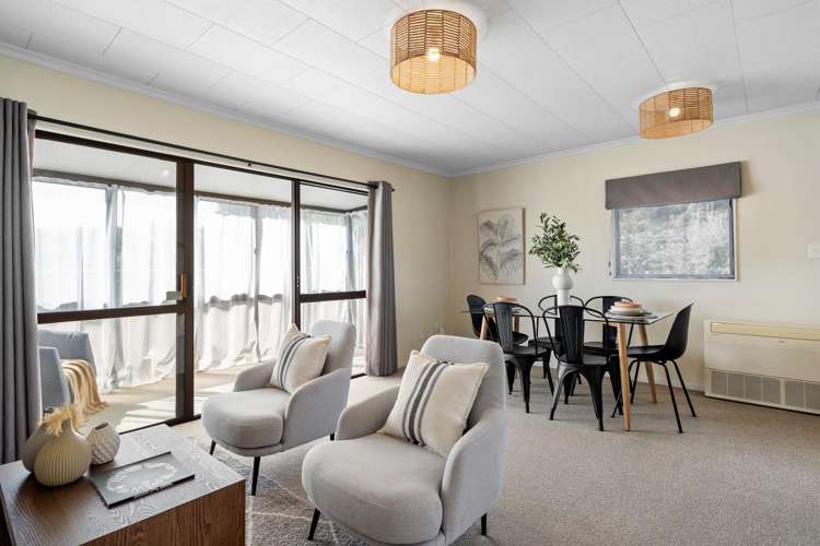 2 Brydon Way The Wood_8