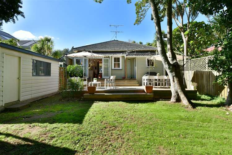 25 Kowhai Street Helensville_29