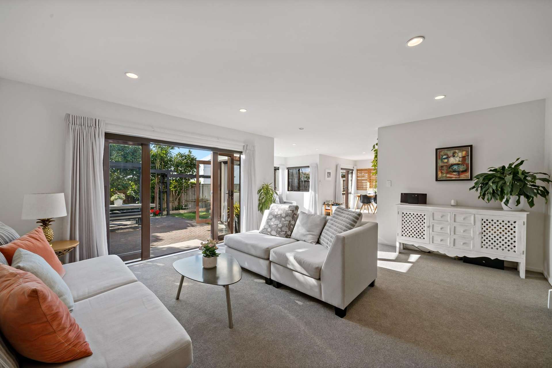2/13 Waiatarua Road Remuera_0