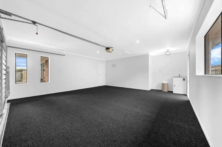 1/25 Headcorn Place Botany Downs_29