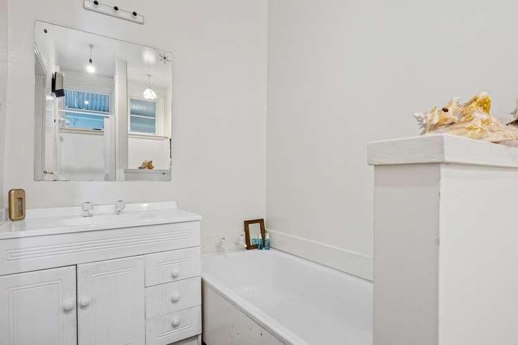 211 Summerhill Road Cust_18