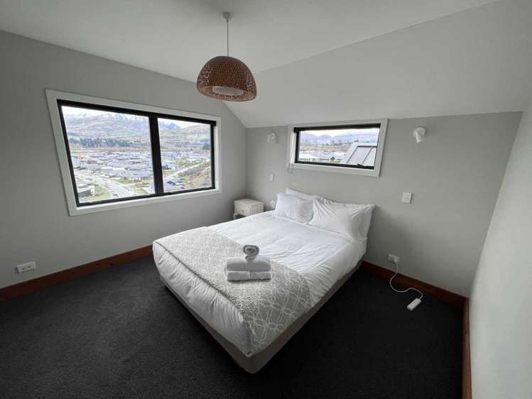 28 Myles Way Lower Shotover_7