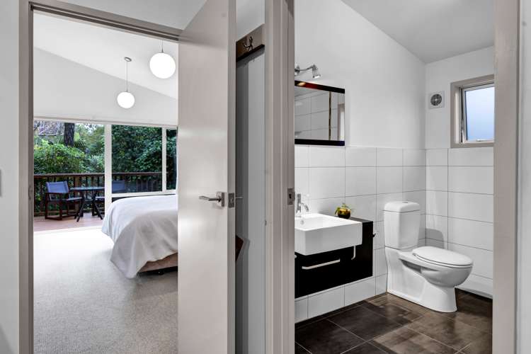 12 Leatham Avenue Strandon_11