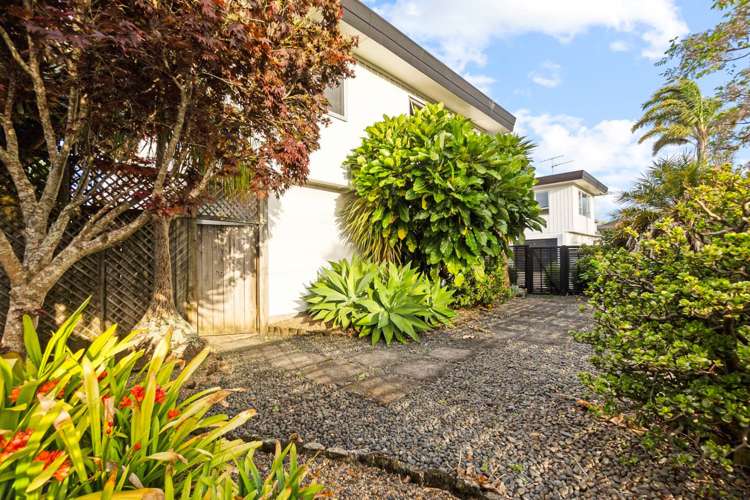 1/28 Long Drive St Heliers_17