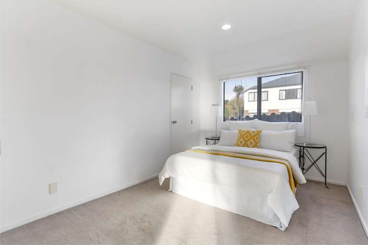 2/24 Somerset Road Mount Roskill_10