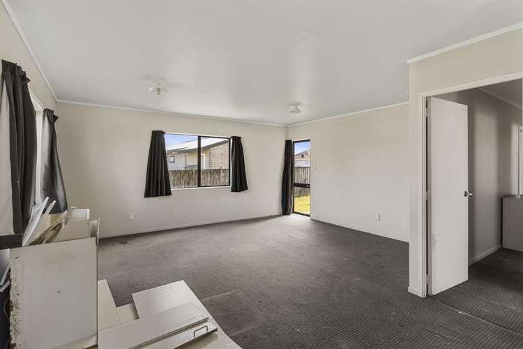 74 Maplesden Drive Clendon Park_7