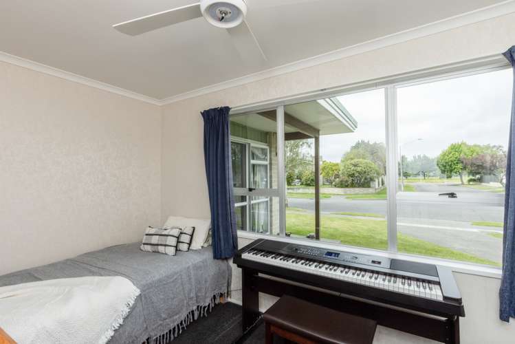 18 Robinson Crescent Tamatea_9