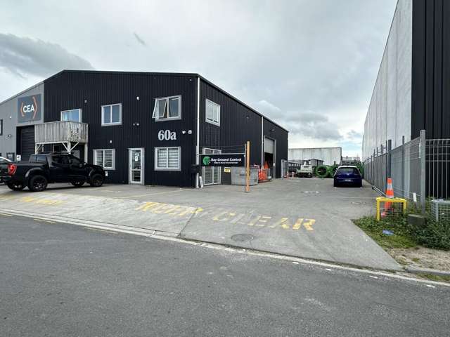 Papamoa warehouse with large yard