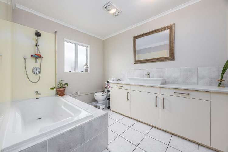 6 Oteha Valley Road Northcross_11