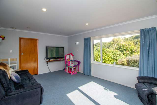 88 Hair Street Wainuiomata_3