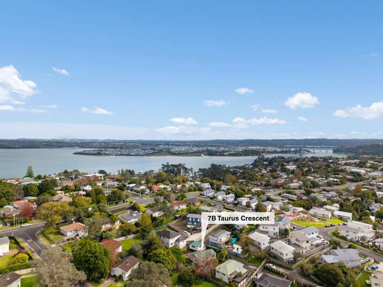 2/7 Taurus Crescent Beach Haven_21