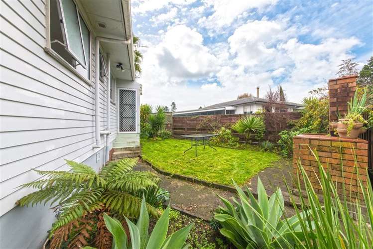 33 Chilcott Road Henderson_16