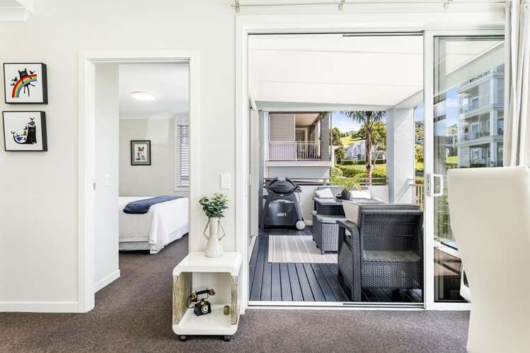 90 Panorama Heights Orewa_12