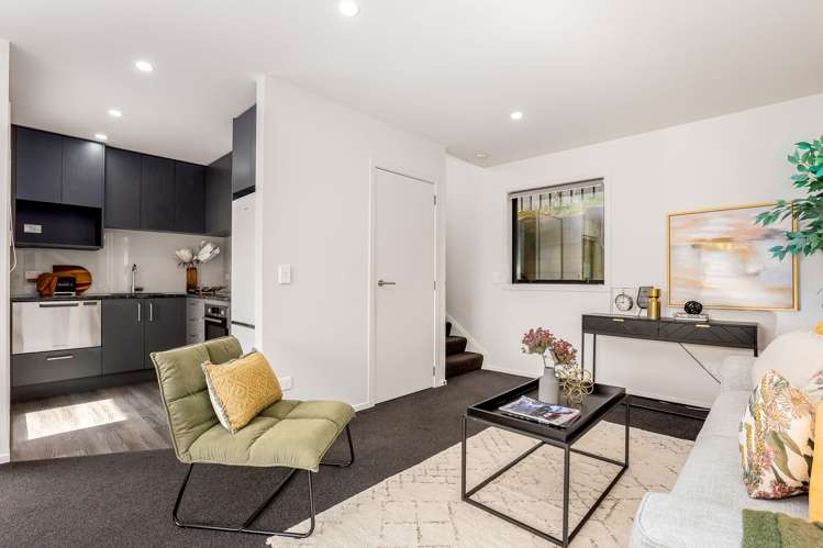 32 Astelia Way Woodridge_8