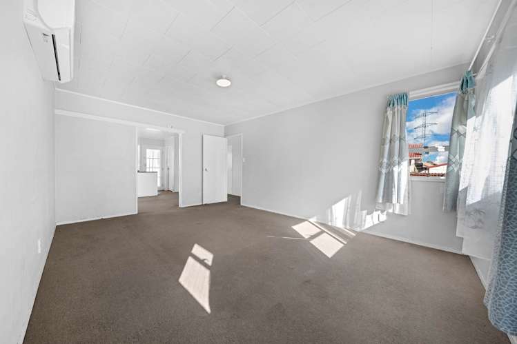 93 Flat Bush Road Clover Park_8