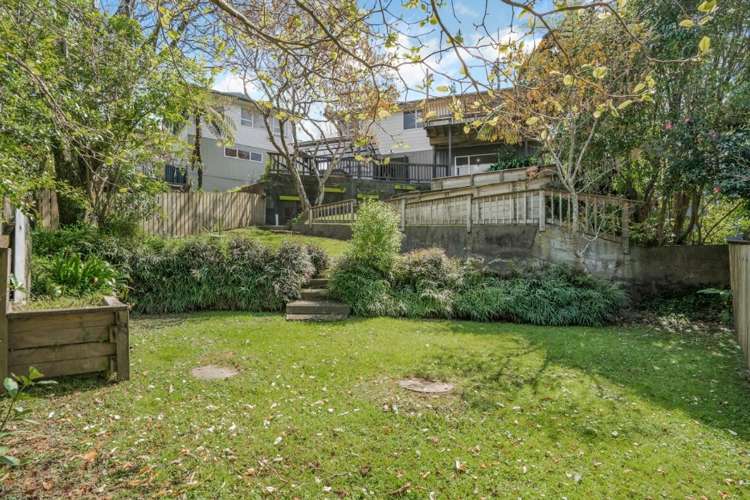 7 Gainsborough Grove Belmont_25