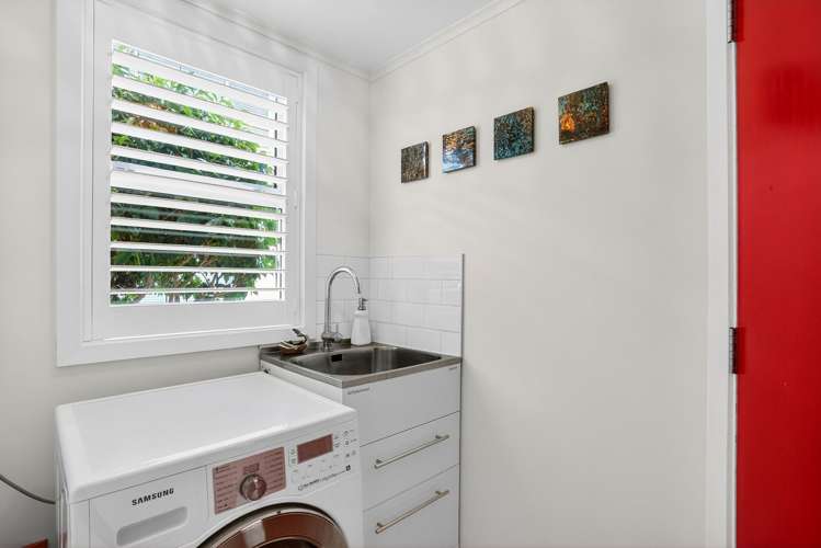 2/35 Rangitoto Terrace Milford_22