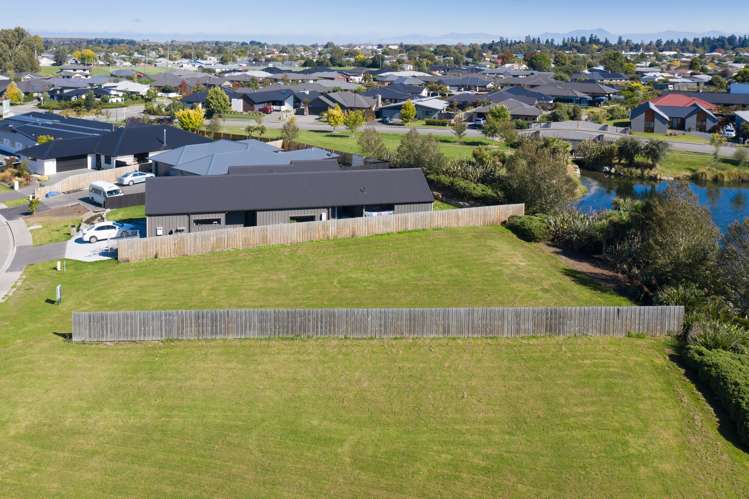 11 Redhaven Rise Netherby_8