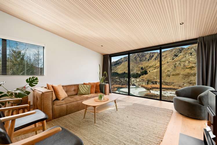 11 Powder Terrace Arthurs Point_12