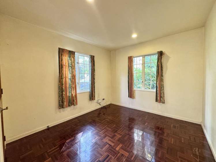 87 Gillies Avenue 1662_9