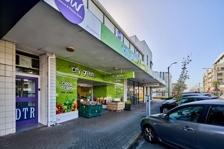 129-131 High Street Hutt Central_28