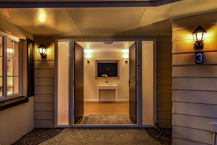 3 Laingrange Place Laingholm_11