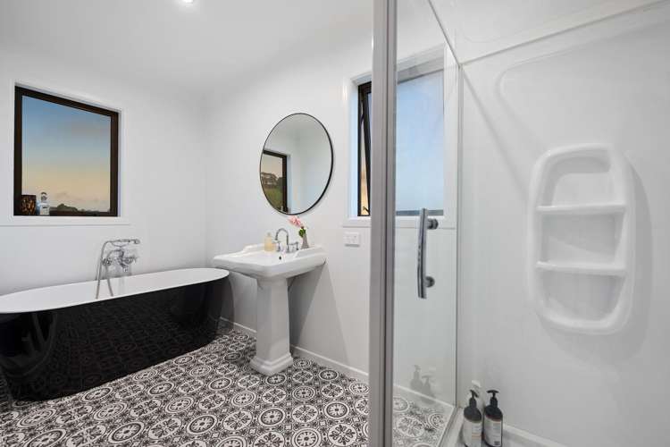 1327 Leigh Road Matakana_16