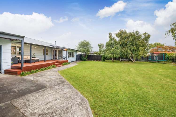 27 Ferndale Place Feilding_13
