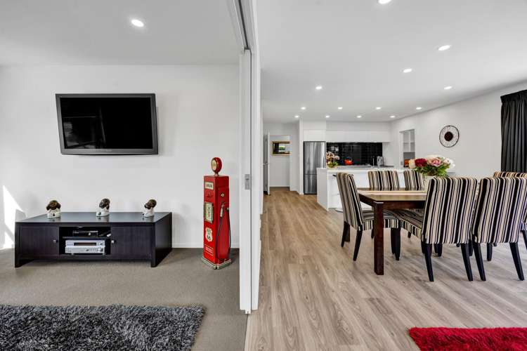 16 Jules Crescent Bell Block_10