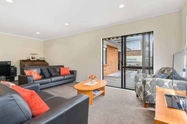 2/7 Heaphy Street Blockhouse Bay_4