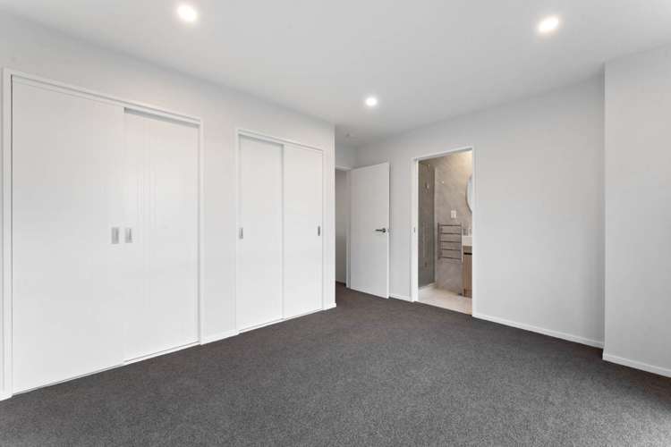 2/21 Peachgrove Road Te Atatu Peninsula_8